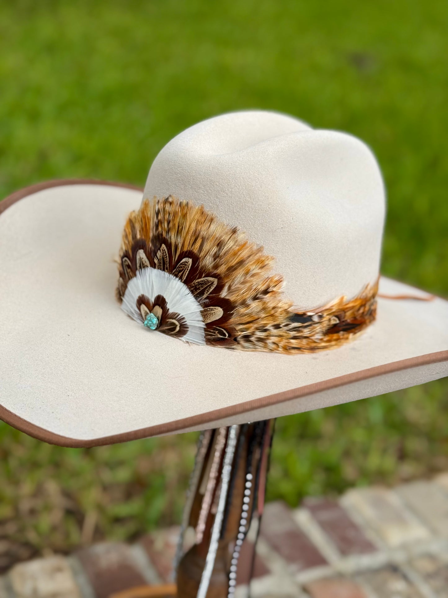 Pheasant Feather Hatband with Front Feather Fan (Light Brown)