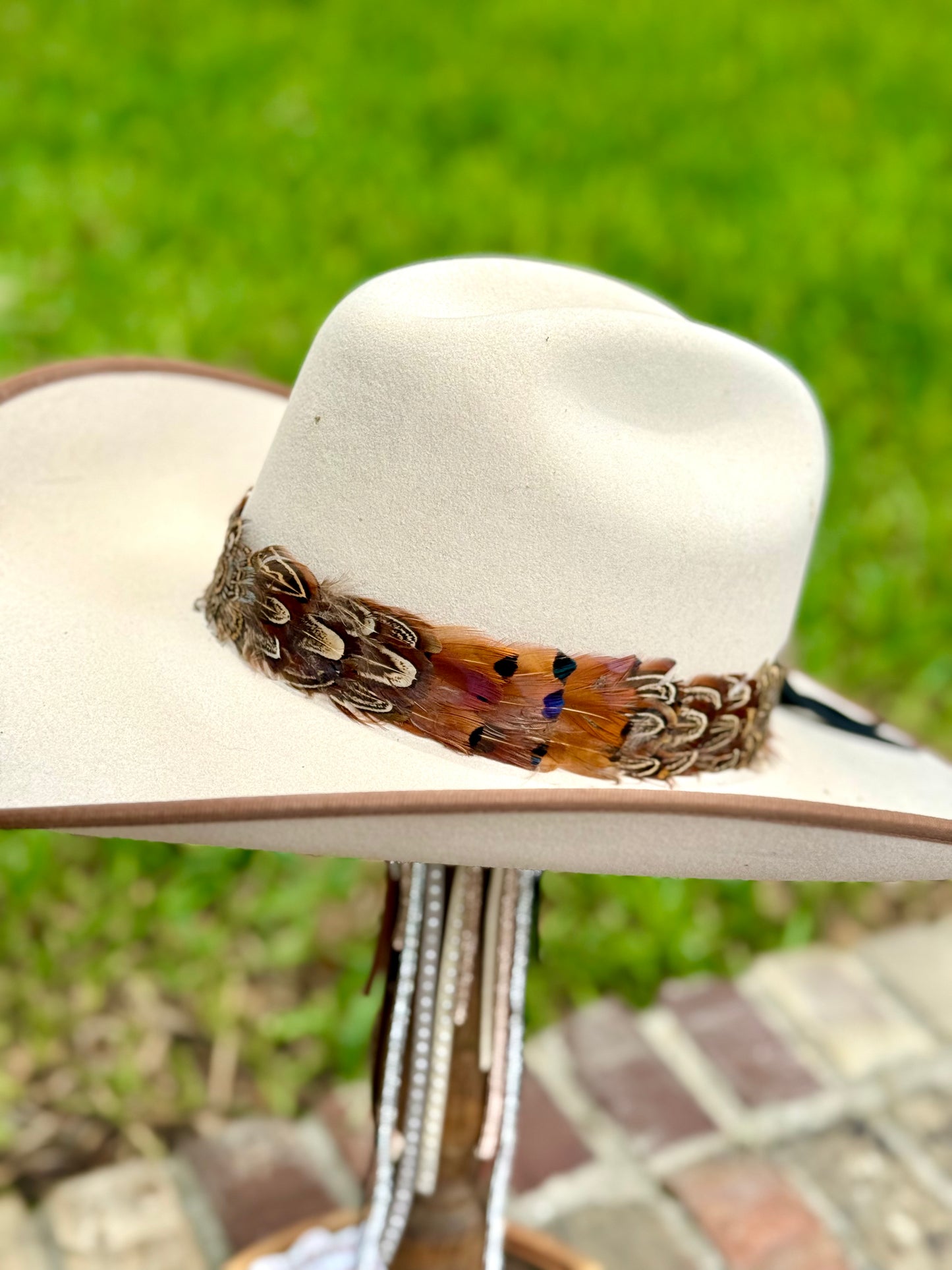 Pheasant Feather Hatband (Light Brown)