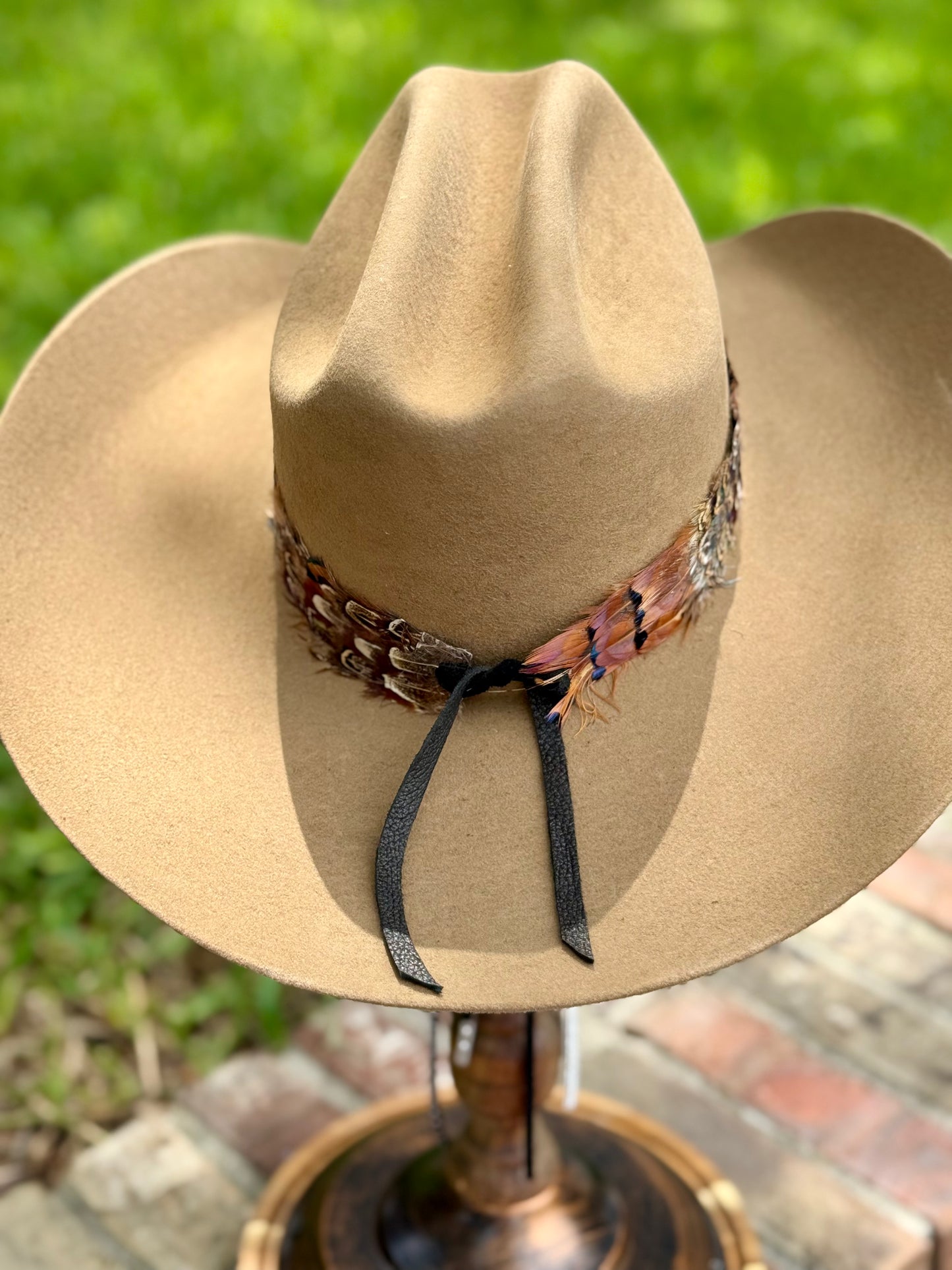Pheasant Feather Hatband (Light Brown)