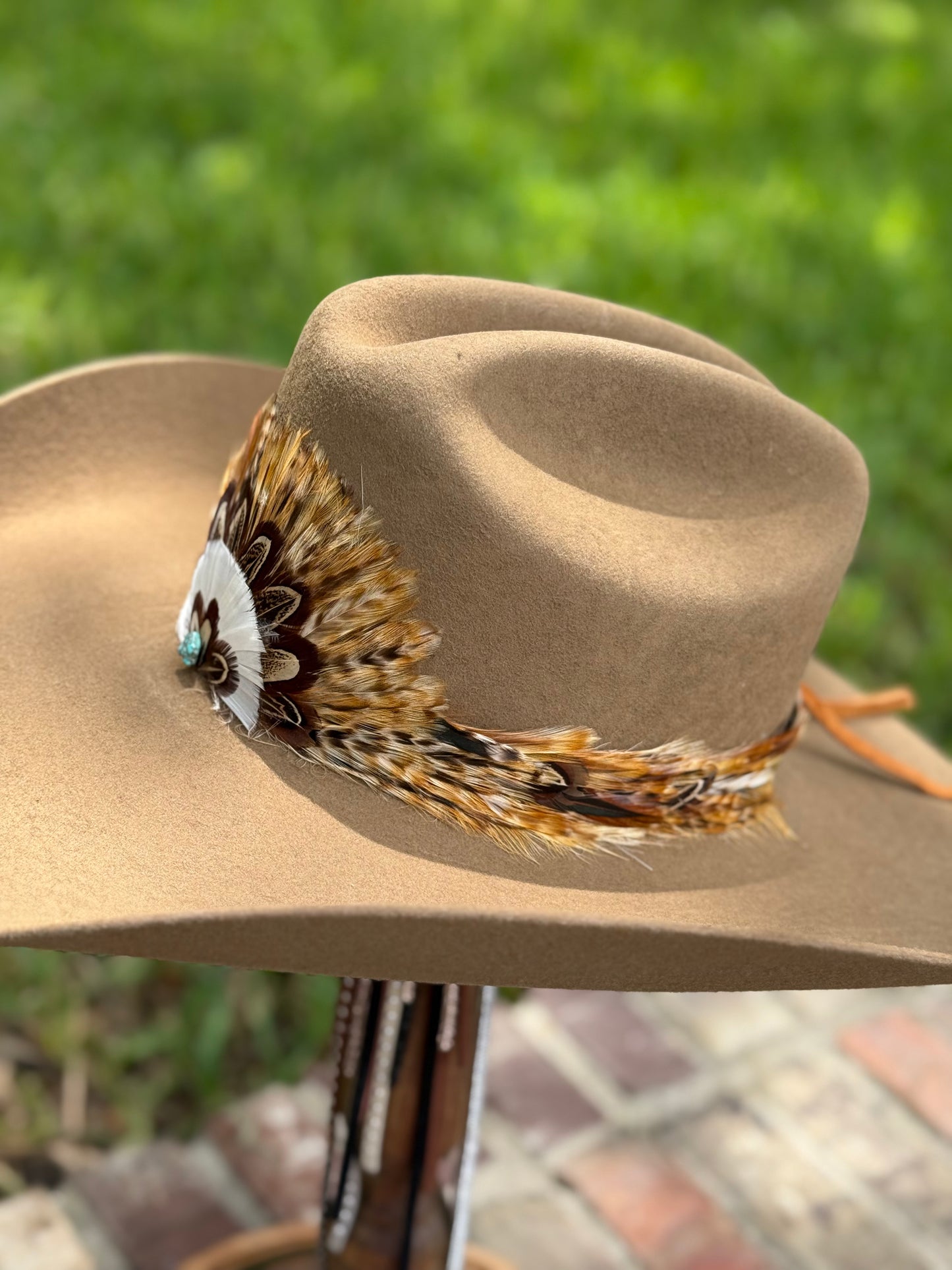Pheasant Feather Hatband with Front Feather Fan (Light Brown)