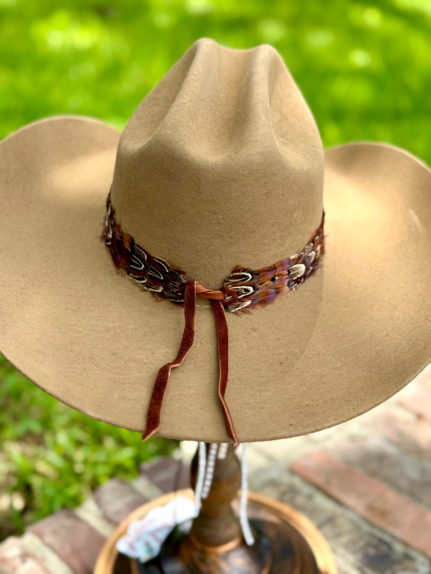Pheasant Feather Hatband (Dark Brown)