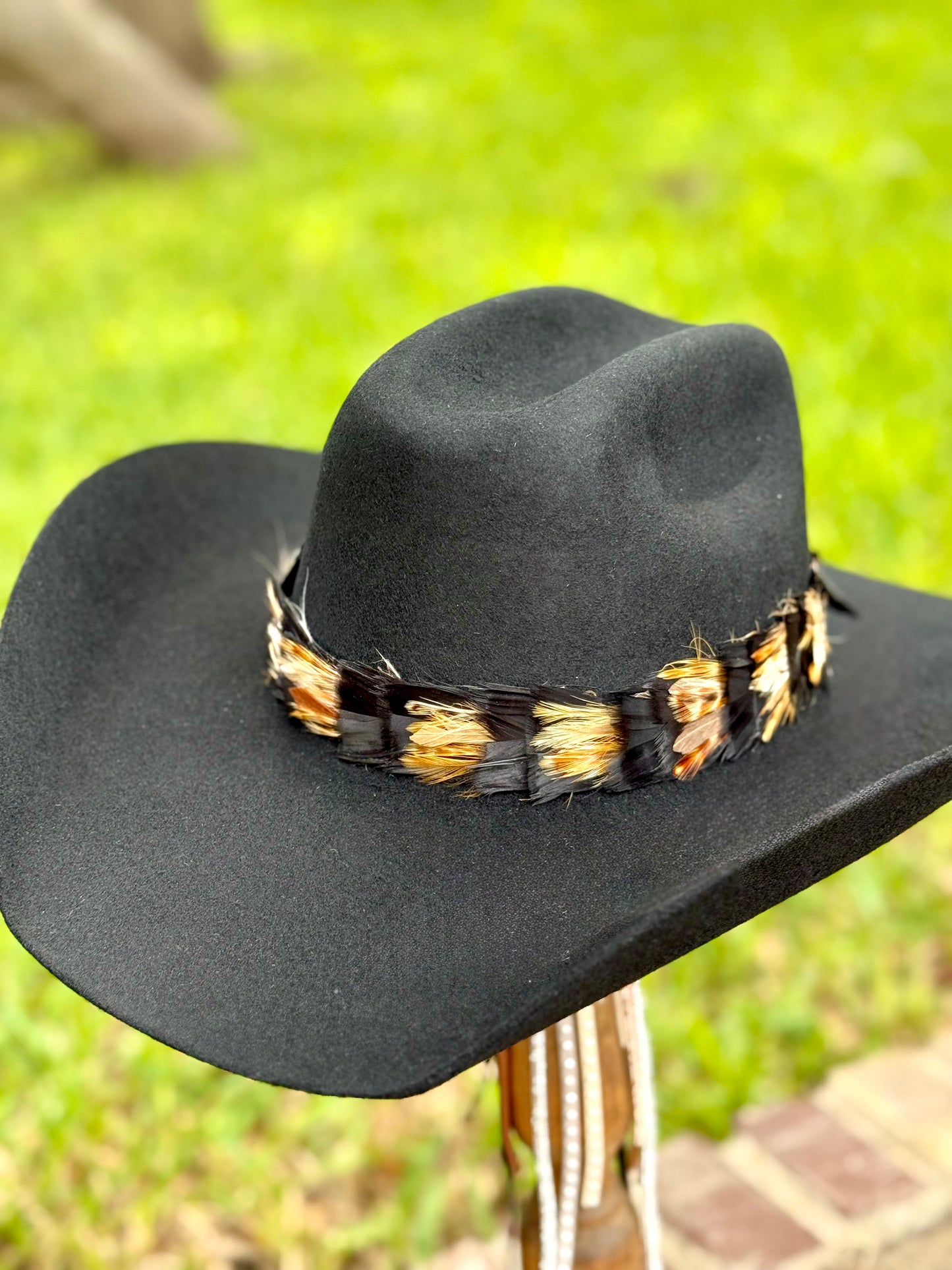Feather Hatband (Black & Tan)