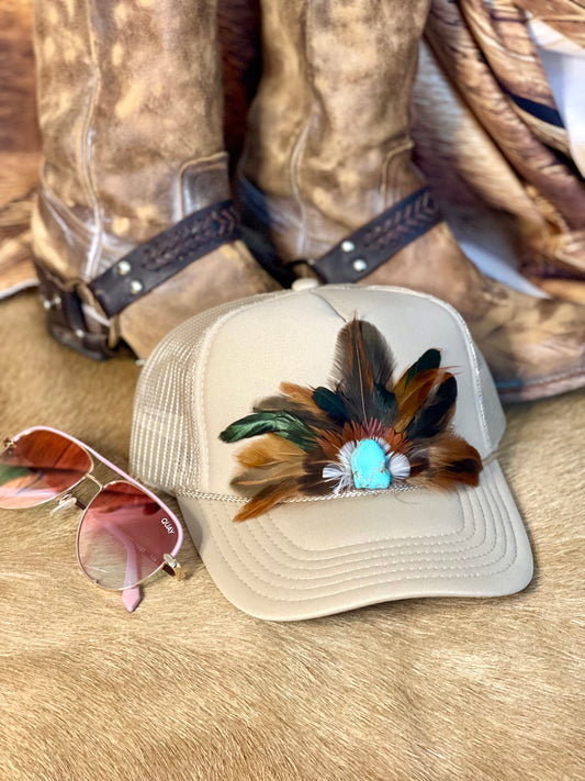 Trucker hat - Cream Hat with Tan Feather