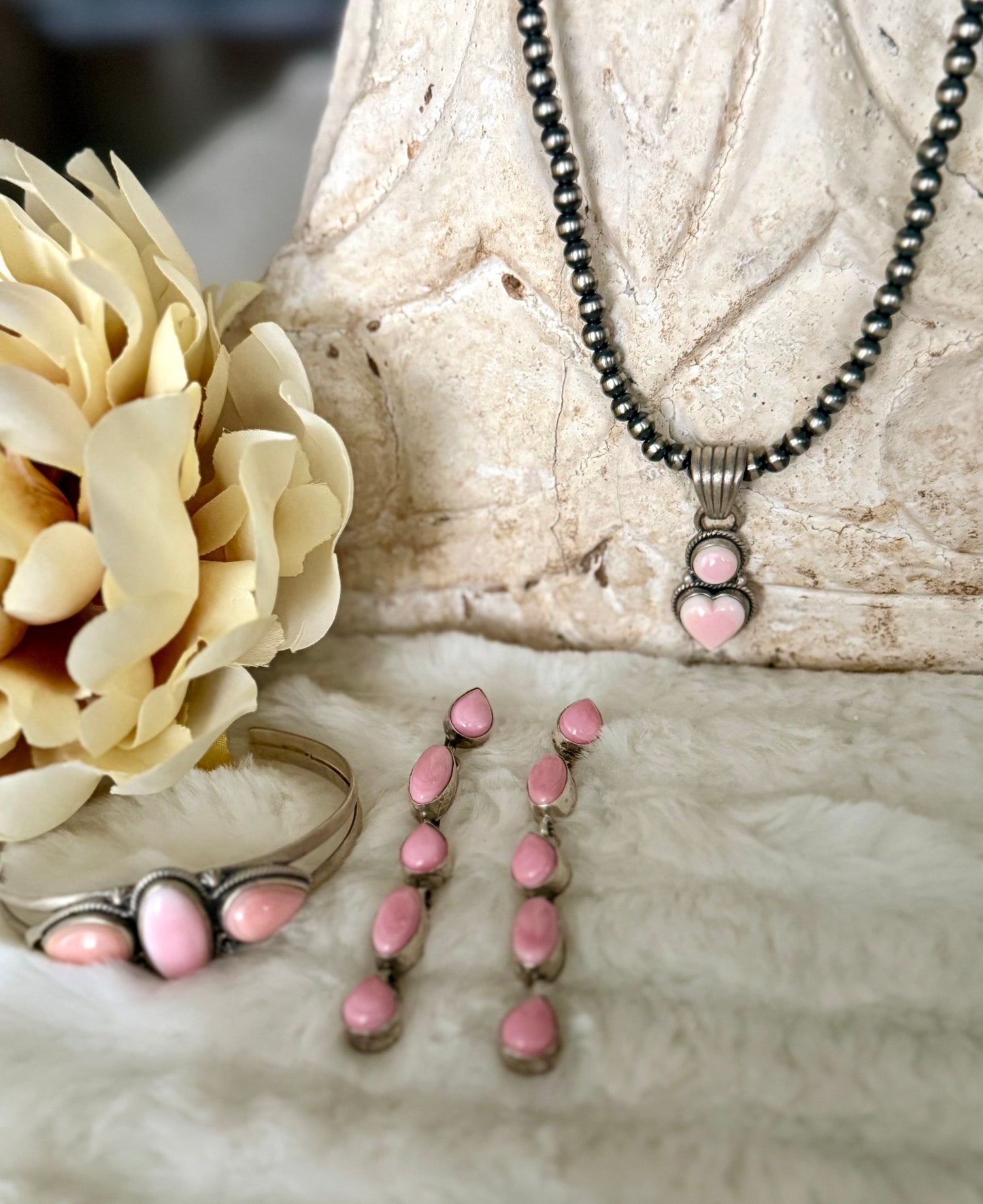 Heart-Shaped Conch Necklace & Set