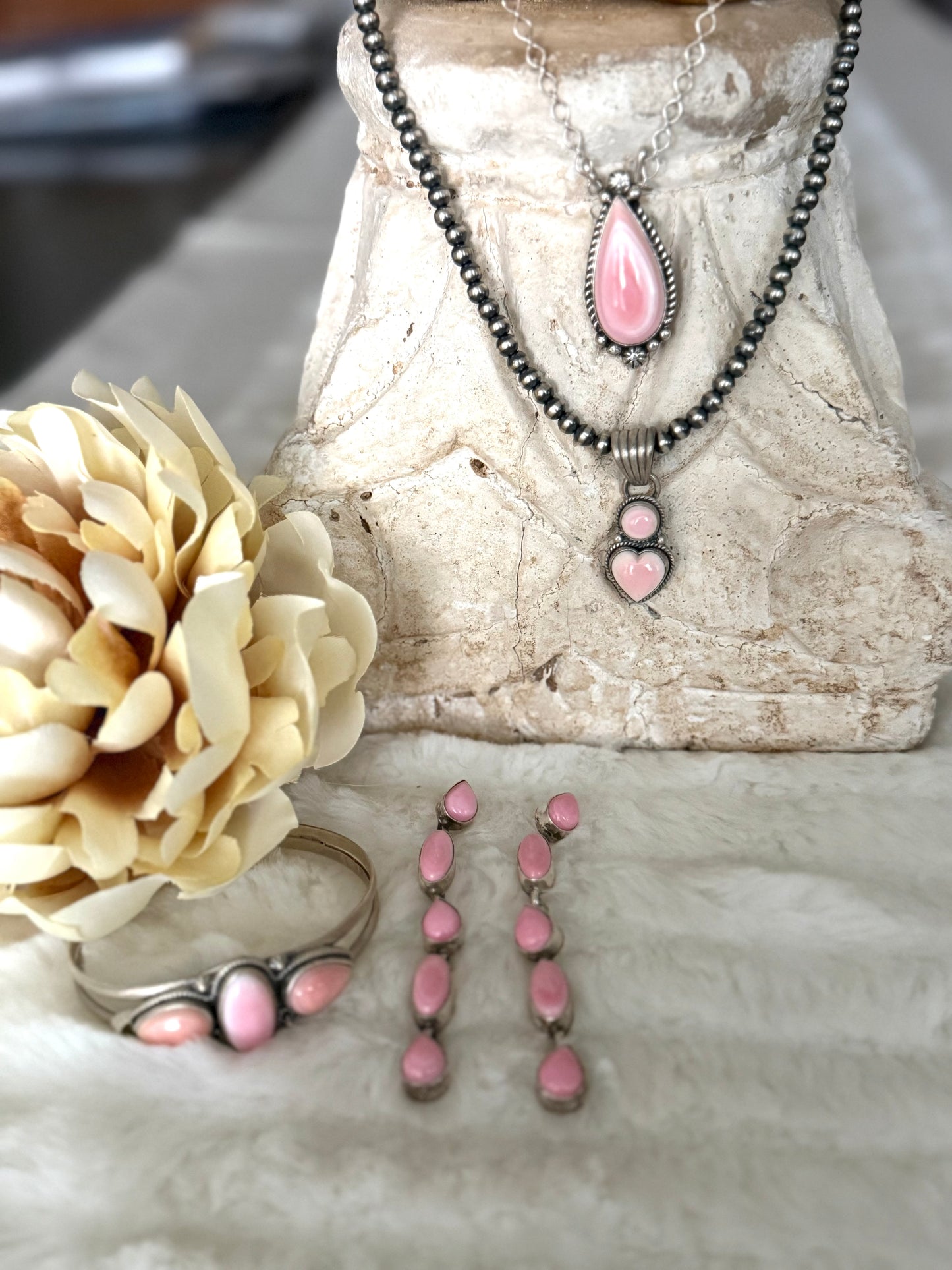 Heart-Shaped Conch Necklace & Set