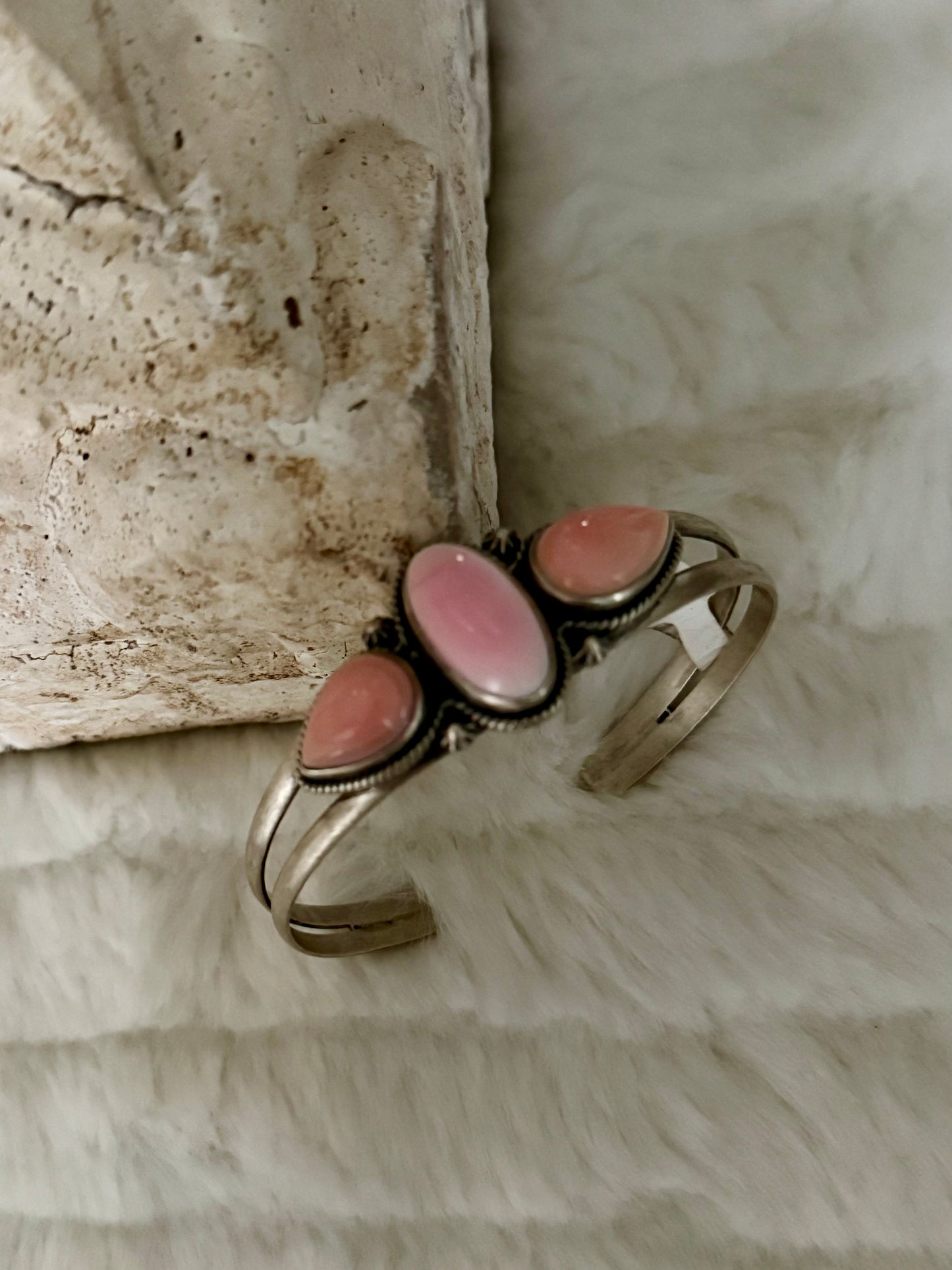 Heart-Shaped Conch Necklace & Set