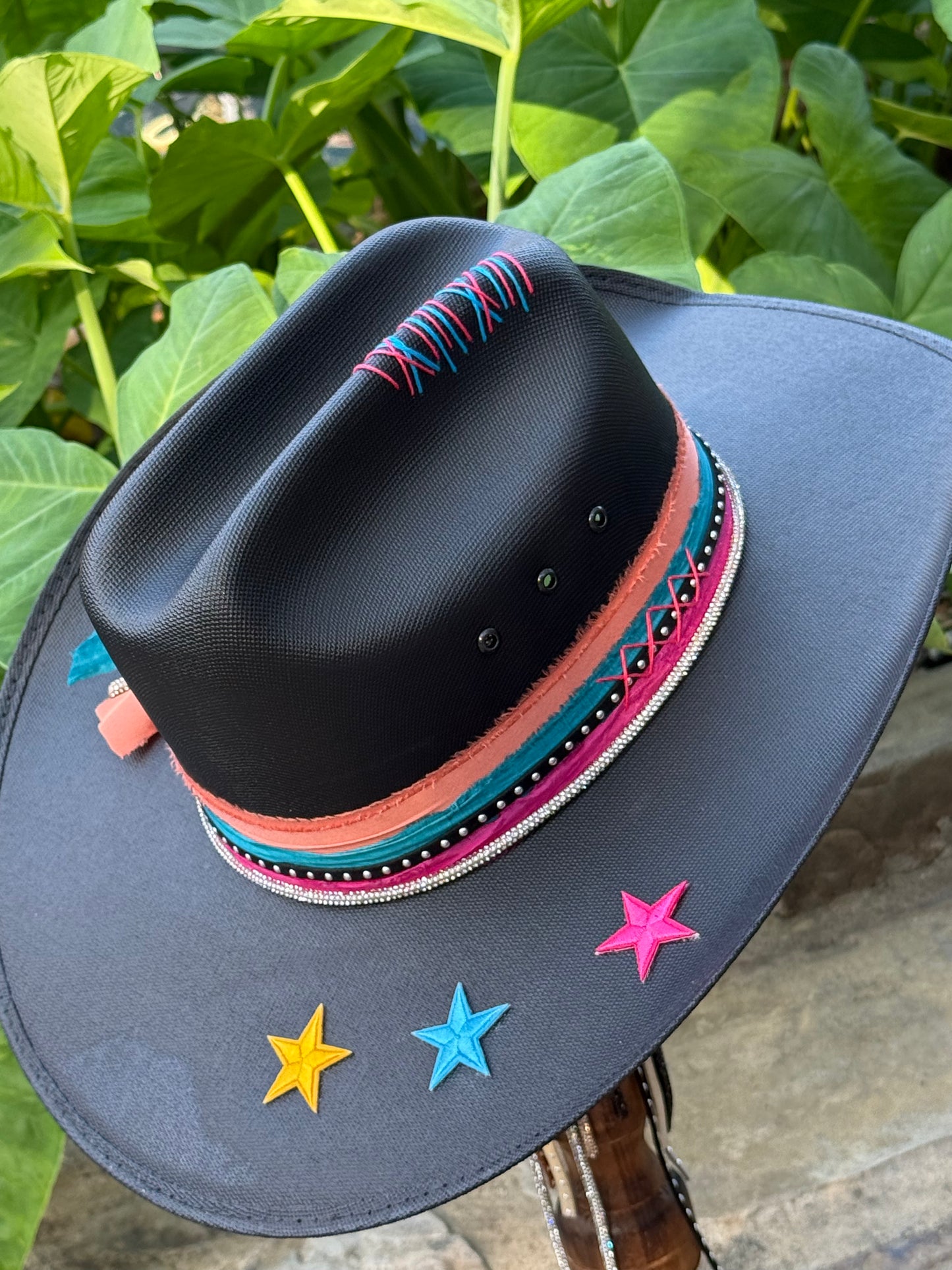 Black straw cowboy hat with San Antonio Spurs retro colorful  decorations and feathers