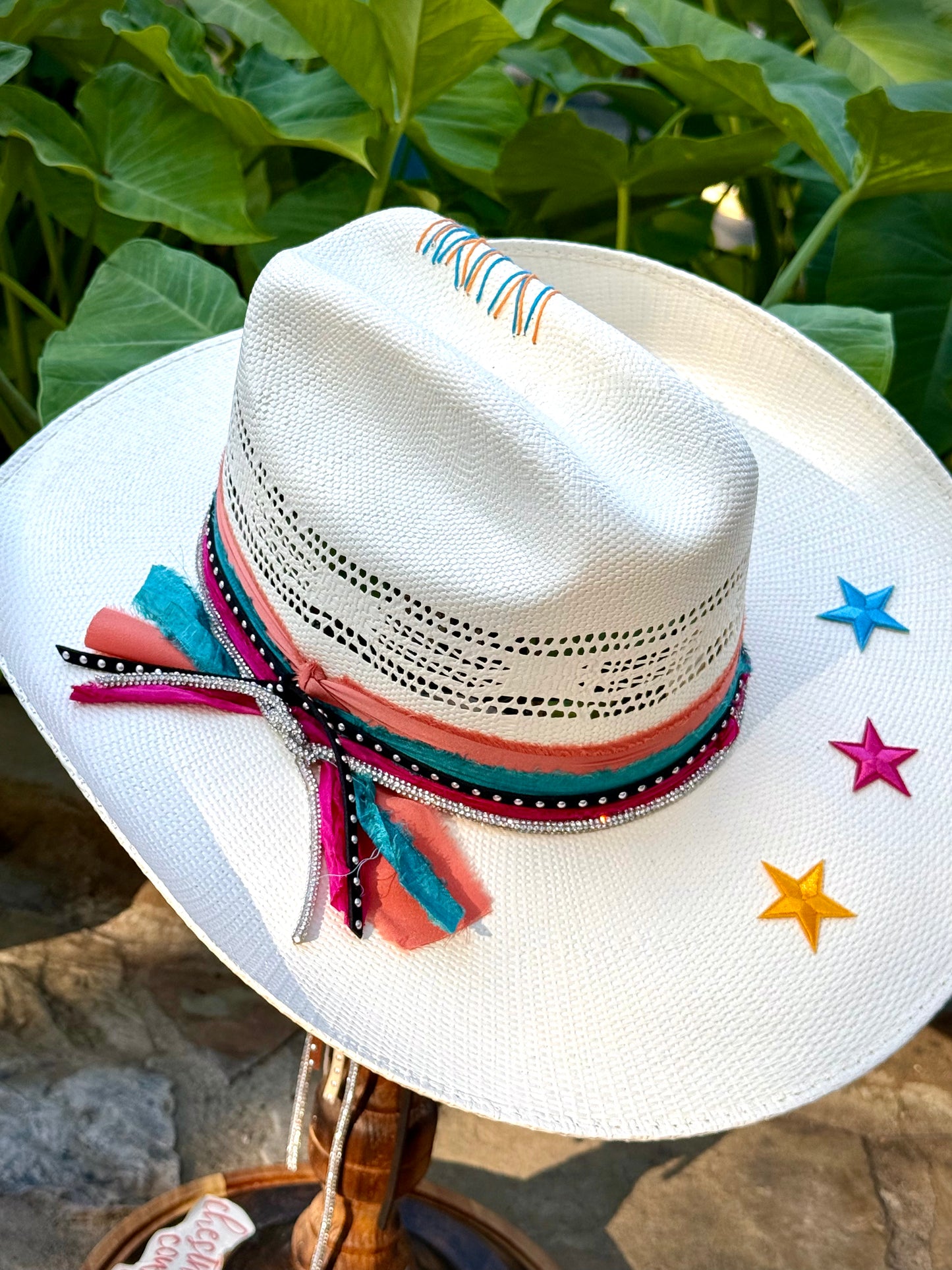 White straw hat with Retro Spurs colorful decorations. Custom San Antonio Spurs straw hat.