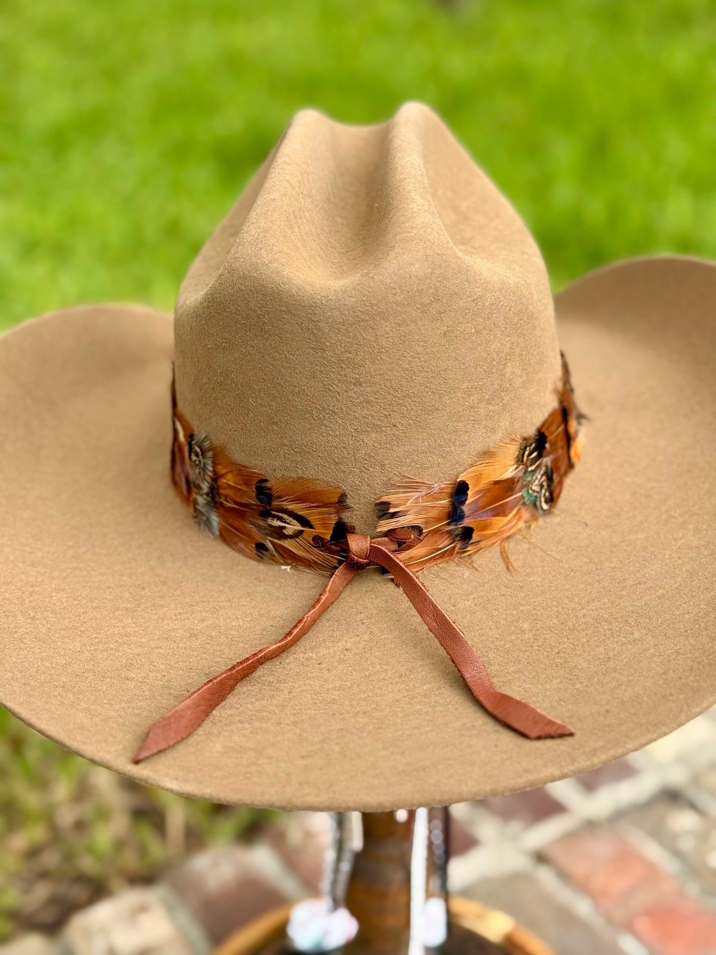 Pheasant Feather Hatband with Front Feather Fan (Dark Brown)