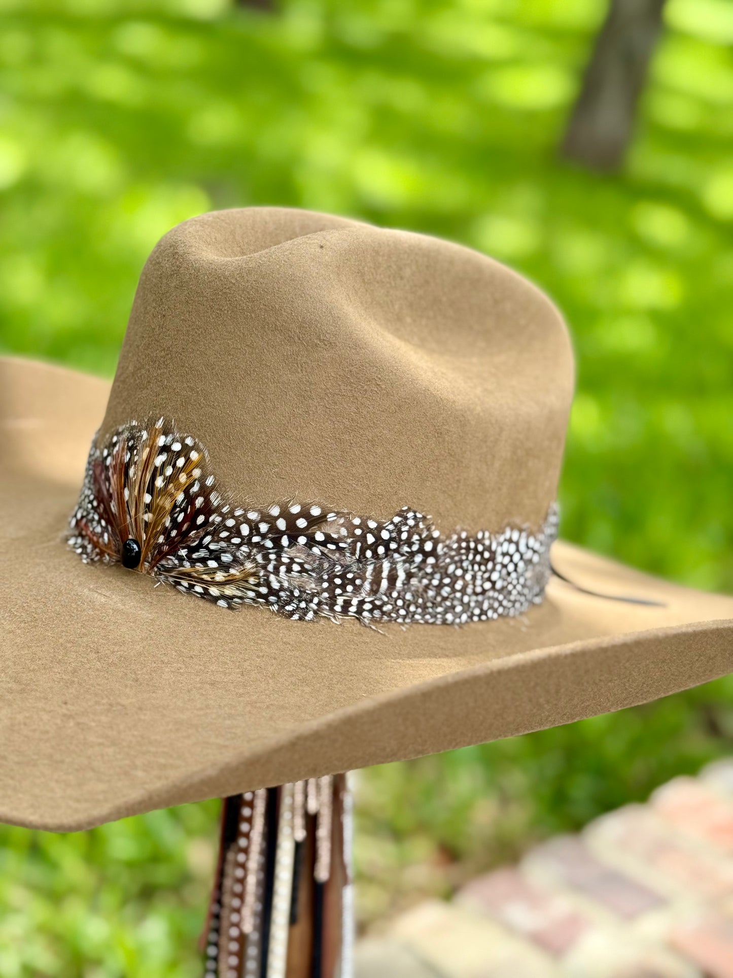 Black & White Feather Hatband with Front Fan