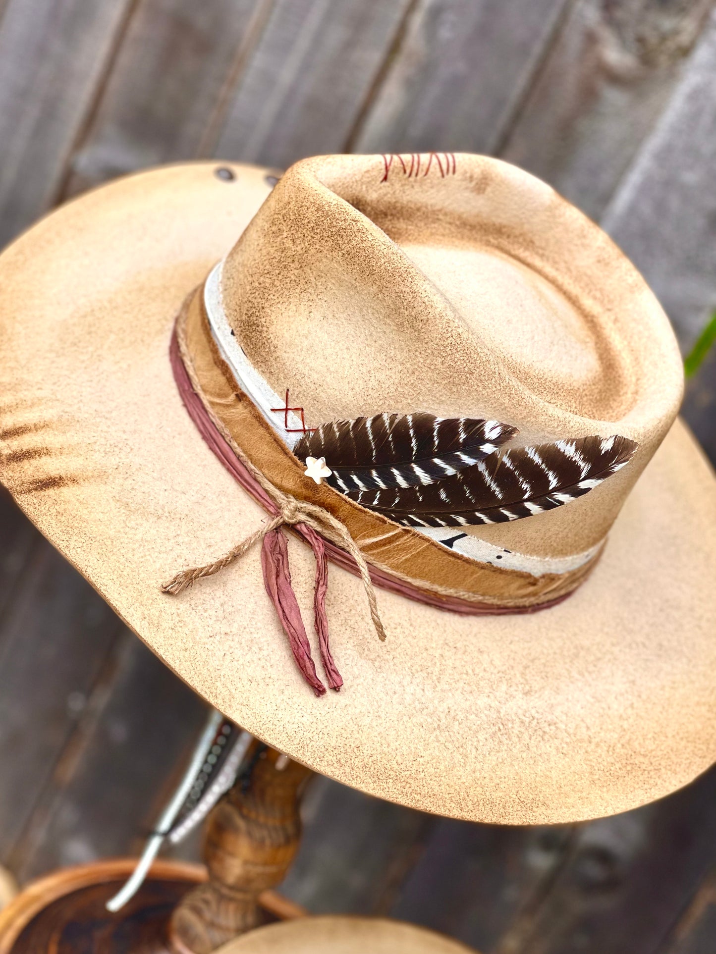 Customized Western Fashion Hat - The County Line I