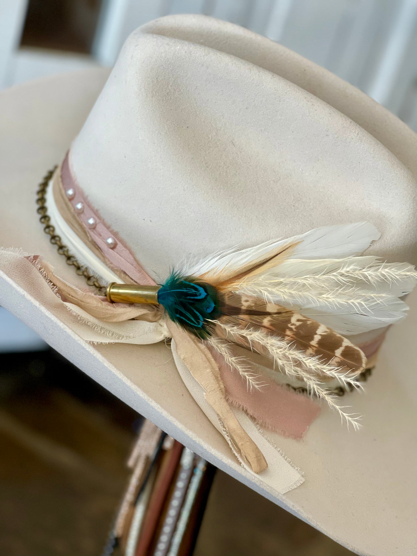 Hat Feather Clip - White w/Turquoise and Tan