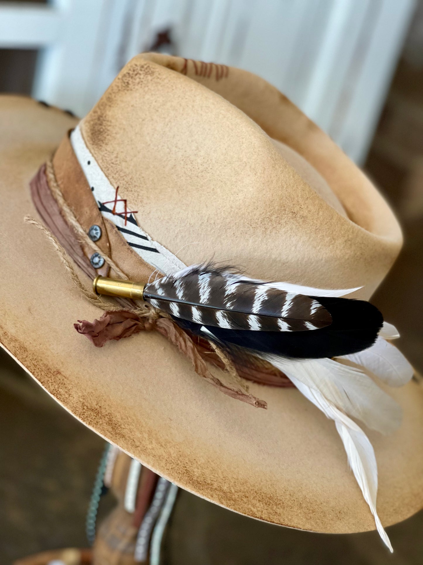 Hat Feather Clip - White w/Black