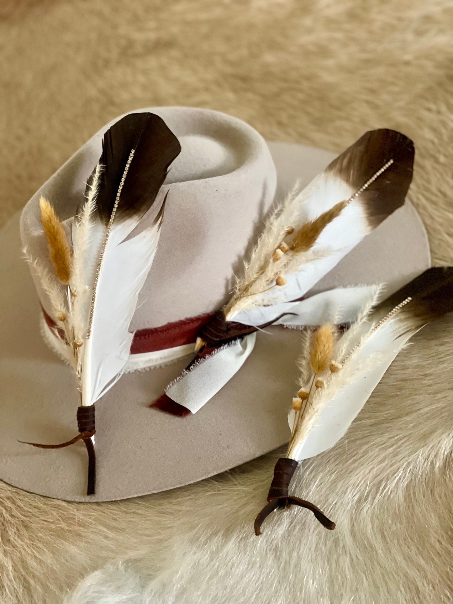 Hat Feather Clip - White & Tan Wing w/Rhinestones