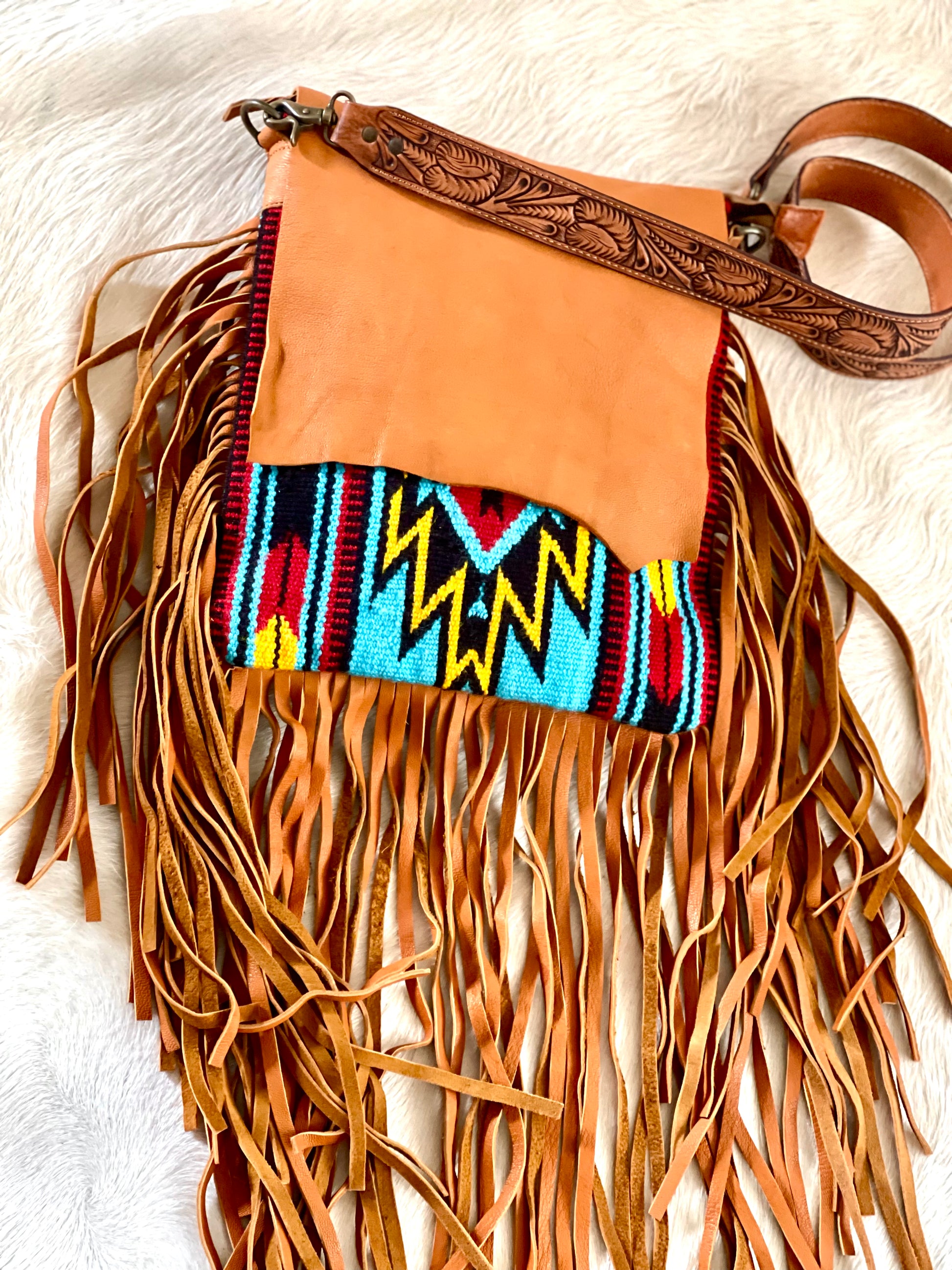 Fringe top shoulder bag